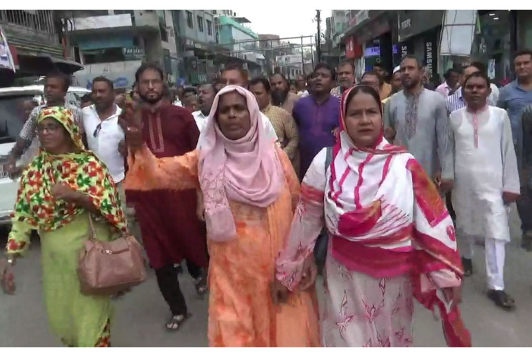 দ্রব্যমূল্য বৃদ্ধির প্রতিবাদে টাঙ্গাইলে বিএনপির বিক্ষোভ