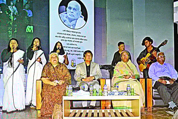 স্মৃতিচারণা ও আলোচনায় স্মরণ আবদুল গাফ্‌ফার চৌধুরীকে