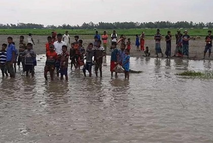 ইটনা হাওরে নৌকাডুবি, নিখোঁজ তিনজনের মরদেহ উদ্ধার