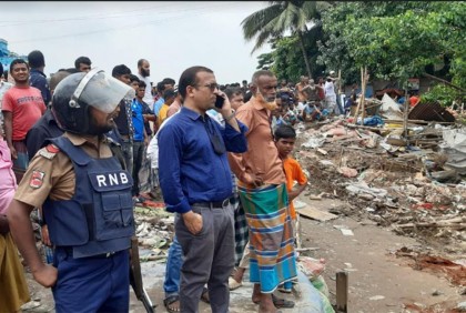 টঙ্গীতে শতাধিক অবৈধ স্থাপনা উচ্ছেদ 