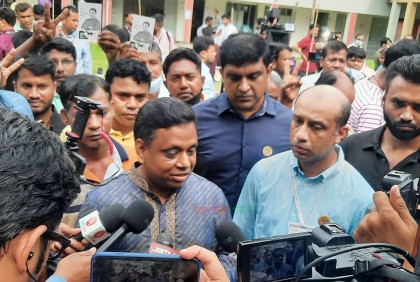 কেন্দ্রে বুথ কম রাখার অভিযোগ স্বতন্ত্র প্রার্থী কায়সারের