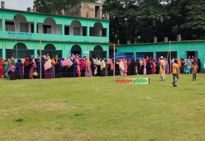 পটুয়াখালীর ৮ ইউনিয়নে ভোটগ্রহণ চলছে