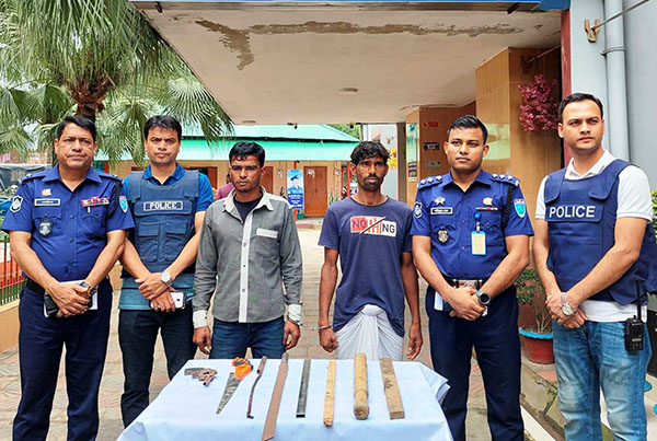 শ্রীমঙ্গলে অস্ত্রসহ দুই ডাকাত গ্রেফতার 