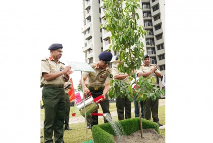 সেনাবাহিনীর বৃক্ষরোপণ কর্মসূচি উদ্বোধন করলেন সেনাপ্রধান