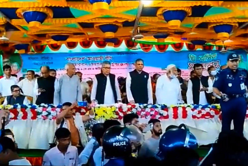 ২৫ বছর পর হলো নেছারাবাদ উপজেলা আওয়ামী লীগের সম্মেলন