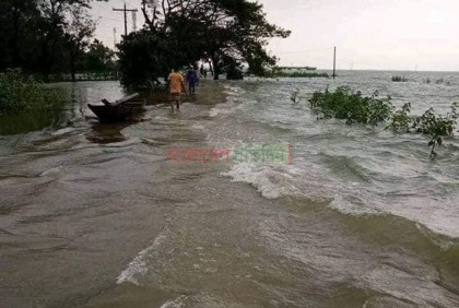 নেত্রকোনাও ভাসছে পাহাড়ি ঢলের পানিতে