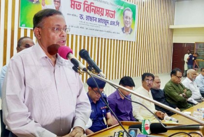 বন্যার্তদের পাশে আওয়ামী লীগের নেতাকর্মী ছাড়া অন্য দলের কেউ নেই : তথ্যমন্ত্রী