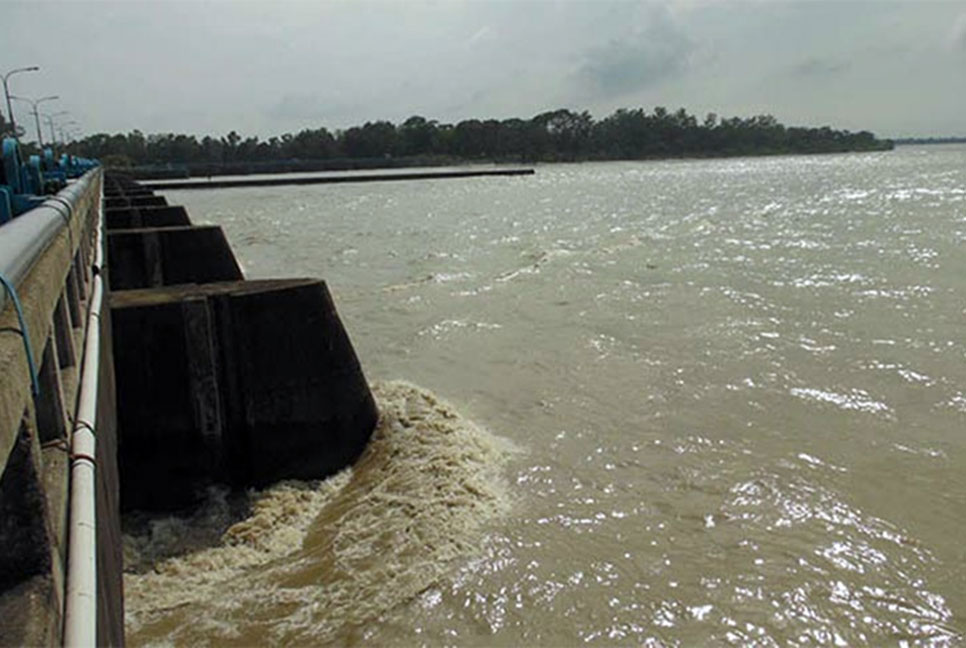 নীলফামারীতে বিপৎসীমার উপরে তিস্তার পানি, ৫ হাজার পরিবার পানিবন্দি