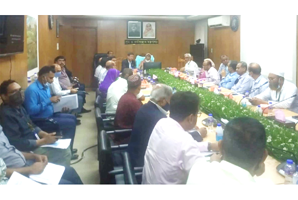 কাল থেকেই রাত ৮টার পর বন্ধ হচ্ছে দোকান-মার্কেট

