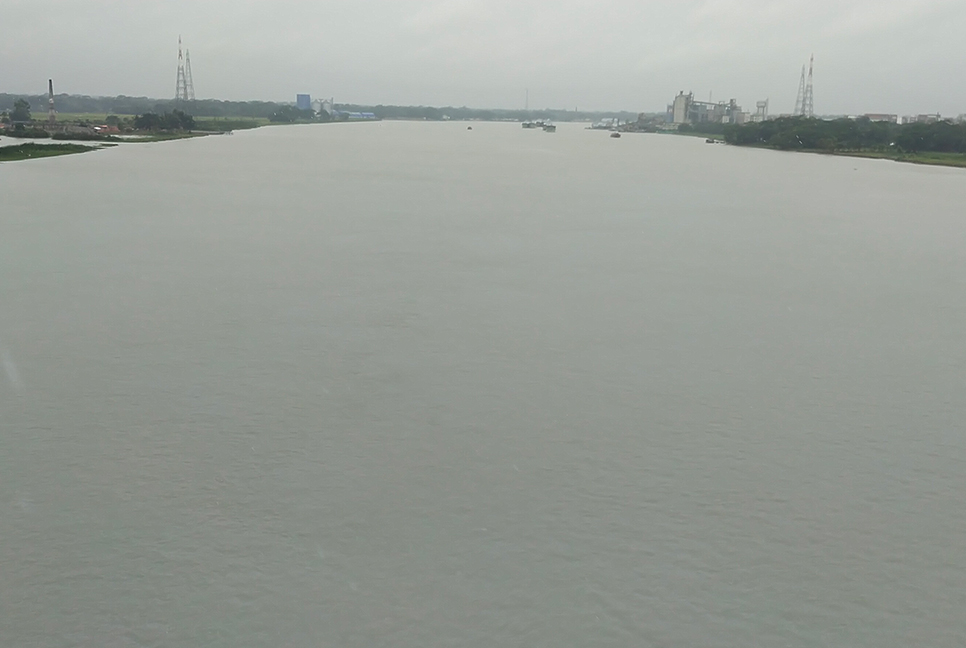 বরিশালে নদীর পানি বিপদসীমার ওপরে