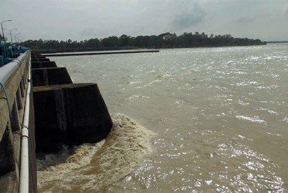 নীলফামারীতে বিপৎসীমার উপরে তিস্তার পানি, ৫ হাজার পরিবার পানিবন্দি