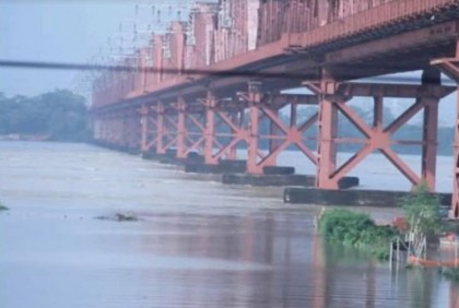 পাবনায় পদ্মা-যমুনার পানি বিপৎসীমার কাছাকাছি