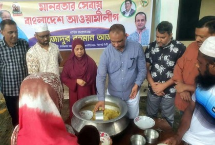 আশ্রয়কেন্দ্র খুললেন কাউন্সিলর আজাদ