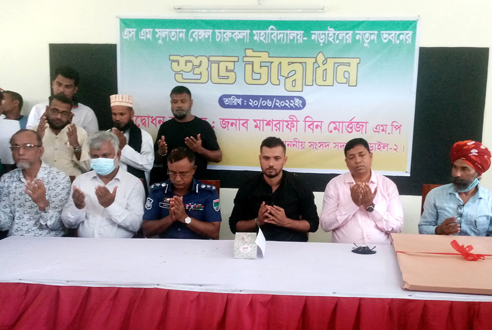 ‌‘বাংলাদেশকে বিশ্ব দরবারে তুলে ধরেছেন চিত্রশিল্পী এস এম সুলতান’
