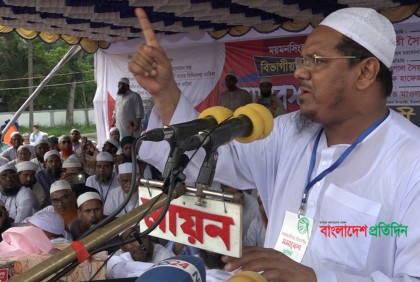 বন্যার দায় সরকার এড়াতে পারে না: চরমোনাই পীর