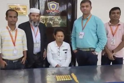 শাহজালাল বিমানবন্দরে আড়াই কেজি স্বর্ণসহ আটক ১