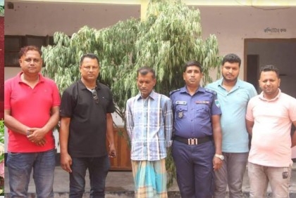 কুষ্টিয়ায় বসতবাড়ির পিছনে গাঁজা চাষ, মিস্ত্রি কারাগারে