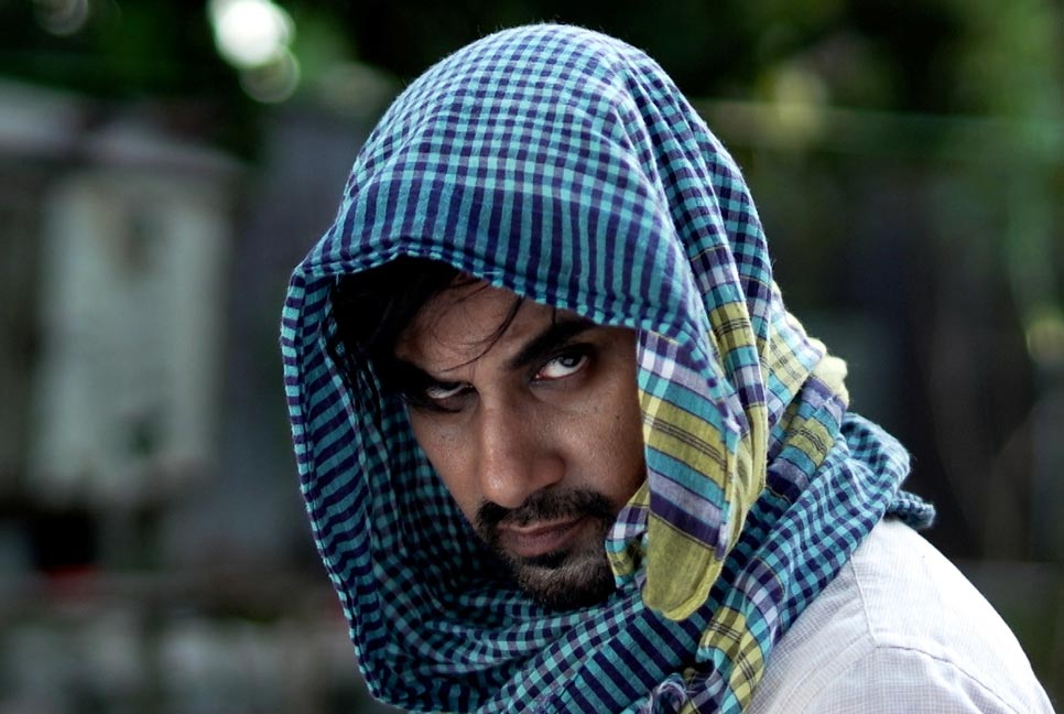 ভাড়াটে খুনি চরিত্রে সজল
