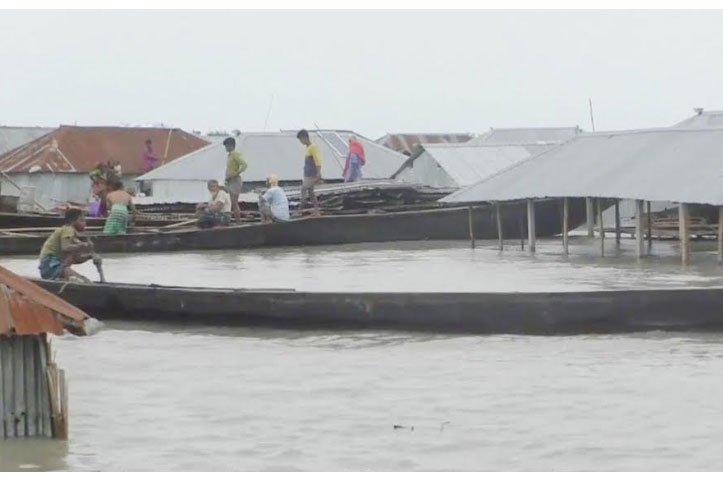 
কুড়িগ্রামে বানভাসিদের আহাজারি