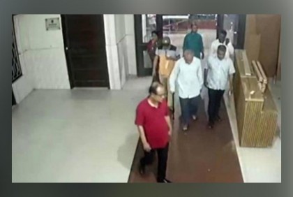ঢাকা বিশ্ববিদ্যালয় ক্লাবে বিএনপি নেতা রিজভী, ঘটনা অনুসন্ধানে কমিটি