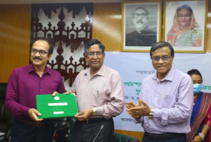শ্রেষ্ঠ কৃষি বিজ্ঞানীর পুরস্কার পেলেন বারি’র বিজ্ঞানী ড. বাবুল