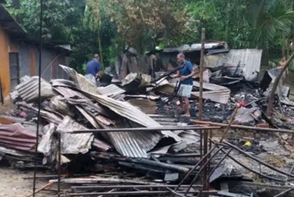 বিশ্বনাথে দিনমজুরের বসতঘর পুড়ে ছাই