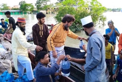 বন্যার্তদের পাশে দাঁড়ানোর আহ্বান আহলে সুন্নাতের