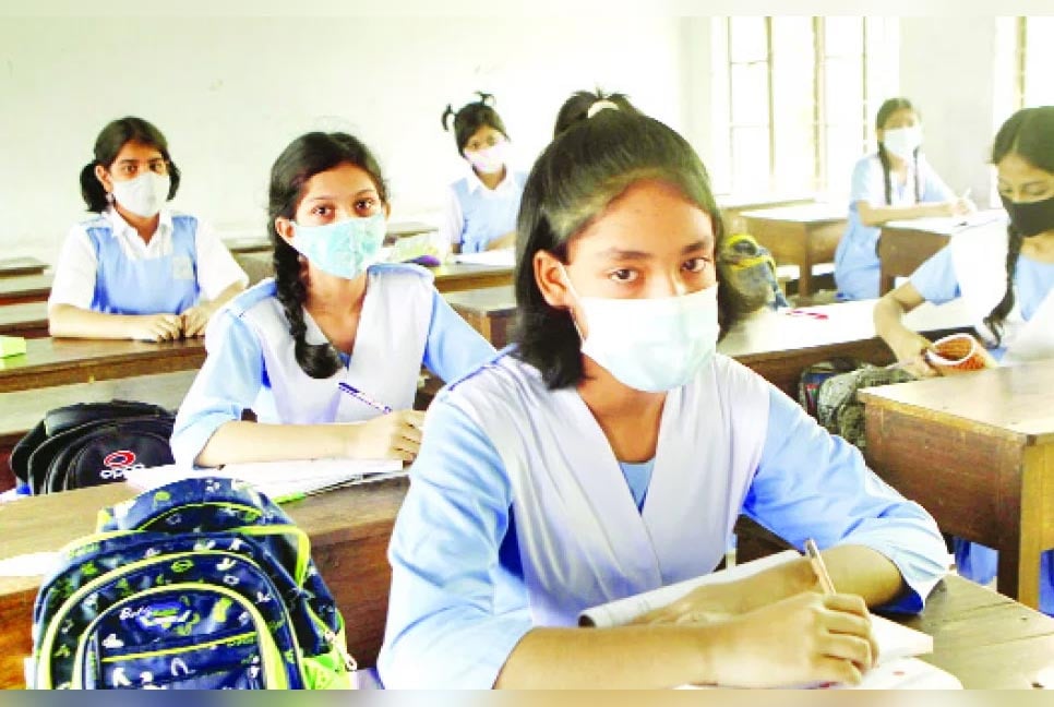 স্কুল-কলেজে মাস্ক পরার নির্দেশ মাউশির