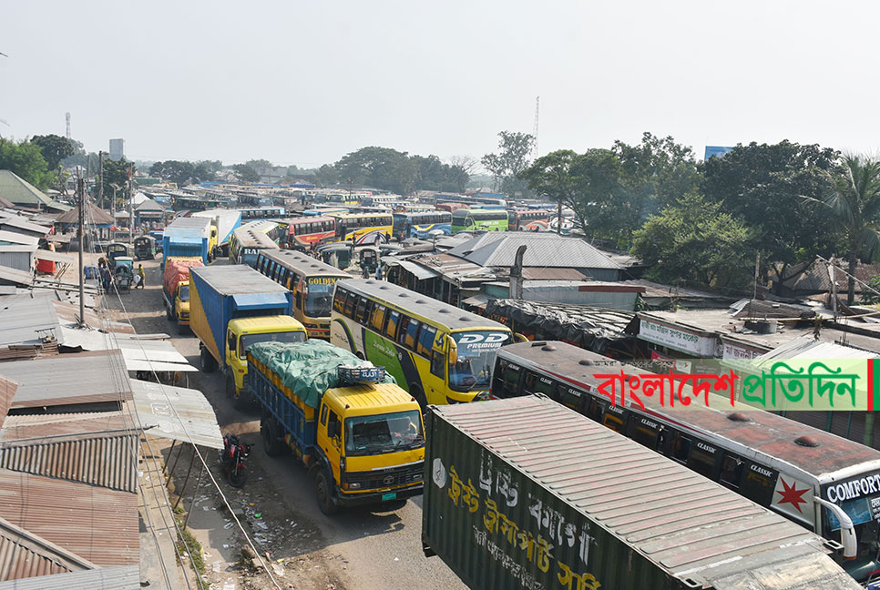 দৌলতদিয়া প্রান্তে যানজট-ভোগান্তি