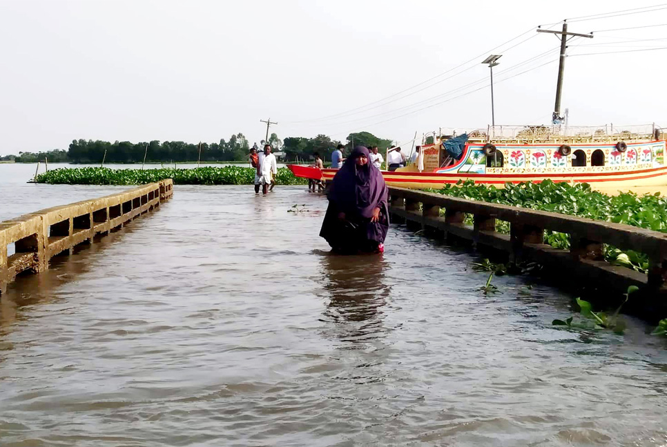 বিজয়নগরে পানিবন্দী ১৭০০ পরিবার

