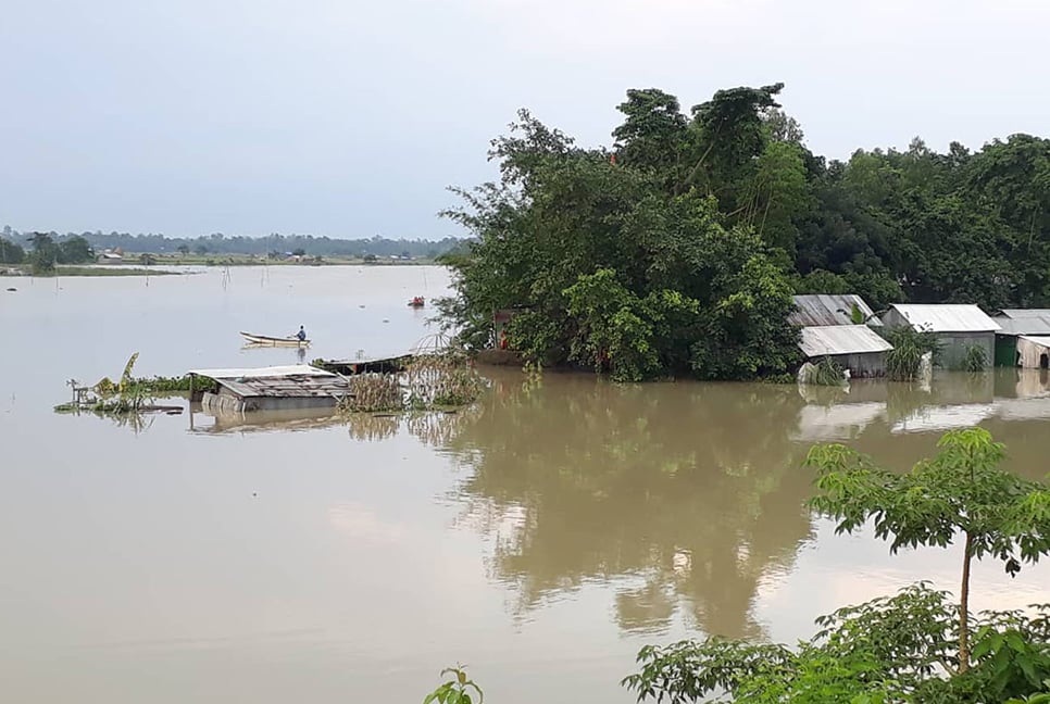 জামালপুরে বন্যা পরিস্থিতি: পানিতে ডুবে মৃত ২, নিখোঁজ ১
