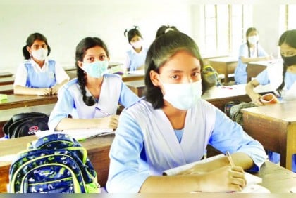 স্কুল-কলেজে মাস্ক পরার নির্দেশ মাউশির
