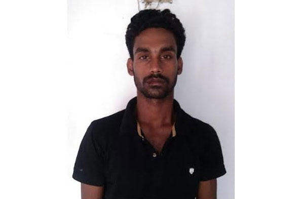 
ধর্ষণ মামলায় অভিযুক্ত ছেলেকে পুলিশে দিলেন বাবা 