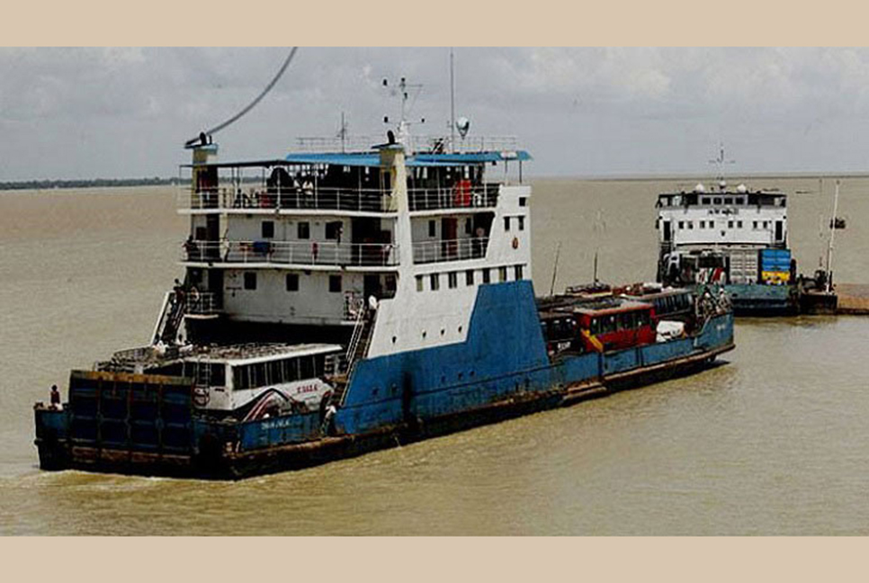 ফেরির টোল বাড়ছে 
