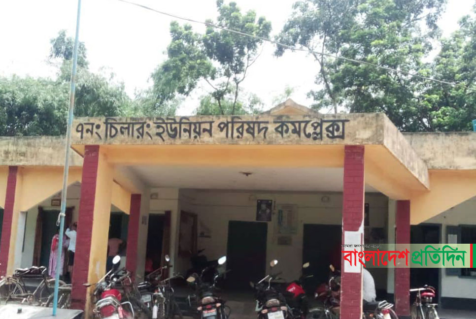 ঠাকুরগাঁওয়ে ১০ টাকা কেজি চালের কার্ড নিয়ে অনিয়মের অভিযোগ