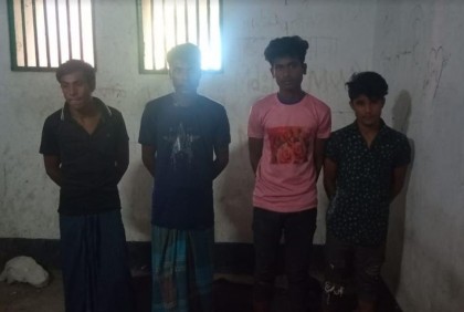 সুবর্ণচরে দুই শিশুসহ ৯ রোহিঙ্গা আটক

