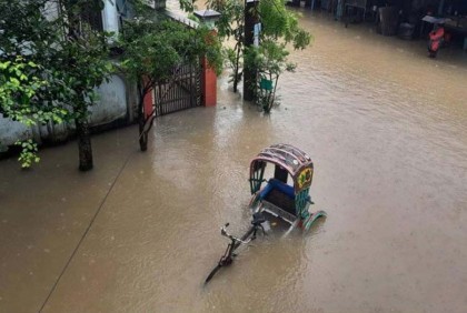 সিলেটে ক্ষতির মুখে ৪ লাখ পরিবারের ২২ লাখ মানুষ

