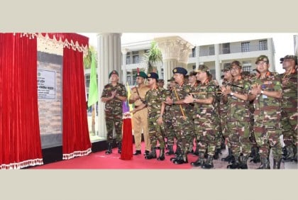 বরিশাল ক্যাডেট কলেজে নবনির্মিত ক্যাডেট হাউস উদ্বোধন করলেন সেনাপ্রধান

