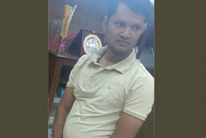 সরকারি ইনজেকশন বাইরে বিক্রির চেষ্টার অভিযোগে ঢামেকের ফার্মাসিস্ট আটক

