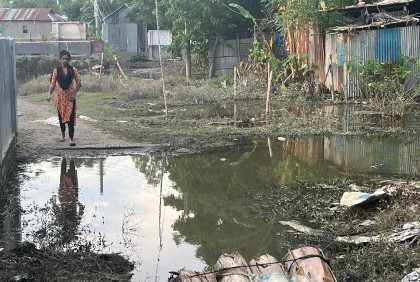 যমুনা নদীর পানি কমলেও দুর্ভোগ কমেনি