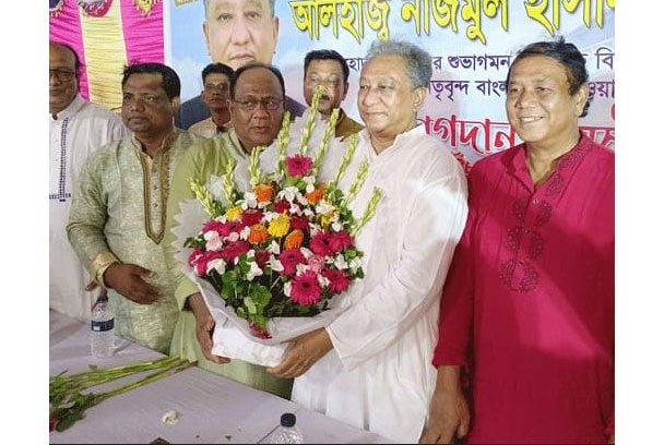 ভৈরবে বিএনপির দুই হাজার নেতাকর্মীর আওয়ামী লীগে যোগদান