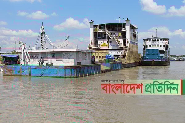 অনির্দিষ্টকালের জন্য শিমুলিয়া-মাঝিরকান্দিতে ফেরি চলাচল বন্ধ