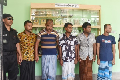 গোয়ালন্দে অজ্ঞান পার্টির ৫ সদস্য আটক