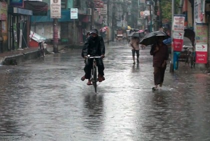 চার বিভাগে ভারী বর্ষণের আভাস