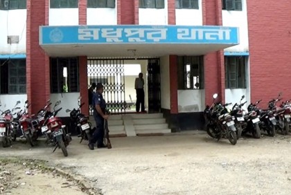 স্ত্রীকে কুপিয়ে হত্যার অভিযোগে স্বামী-সতীন আটক