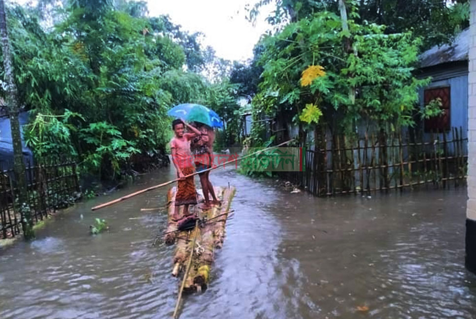 তিস্তা-ধরলার পানি ফের বিপৎসীমার উপরে, লোকালয়ে পানি