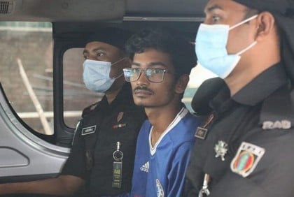 বান্ধবীর সামনে হিরোইজম দেখাতে শিক্ষককে মারধর করে জিতু: র‍্যাব 
