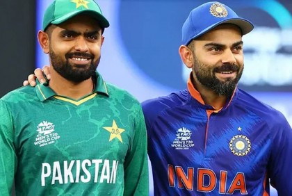 আবারও কোহলিকে ছাপিয়ে গেলেন বাবর আজম