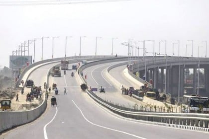 এক্সপ্রেসওয়েতে টোল আদায় শুরু 