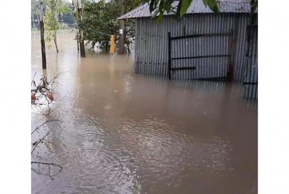 
ধরলার পানি এখনও বিপৎসীমার ওপরে